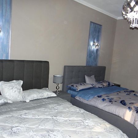 Huge Entire Apartment For Couples ,Families & Groups -Up To 5 Guests- With Free Pool, Steam & Sauna ,Jvc,Dubai Exterior foto