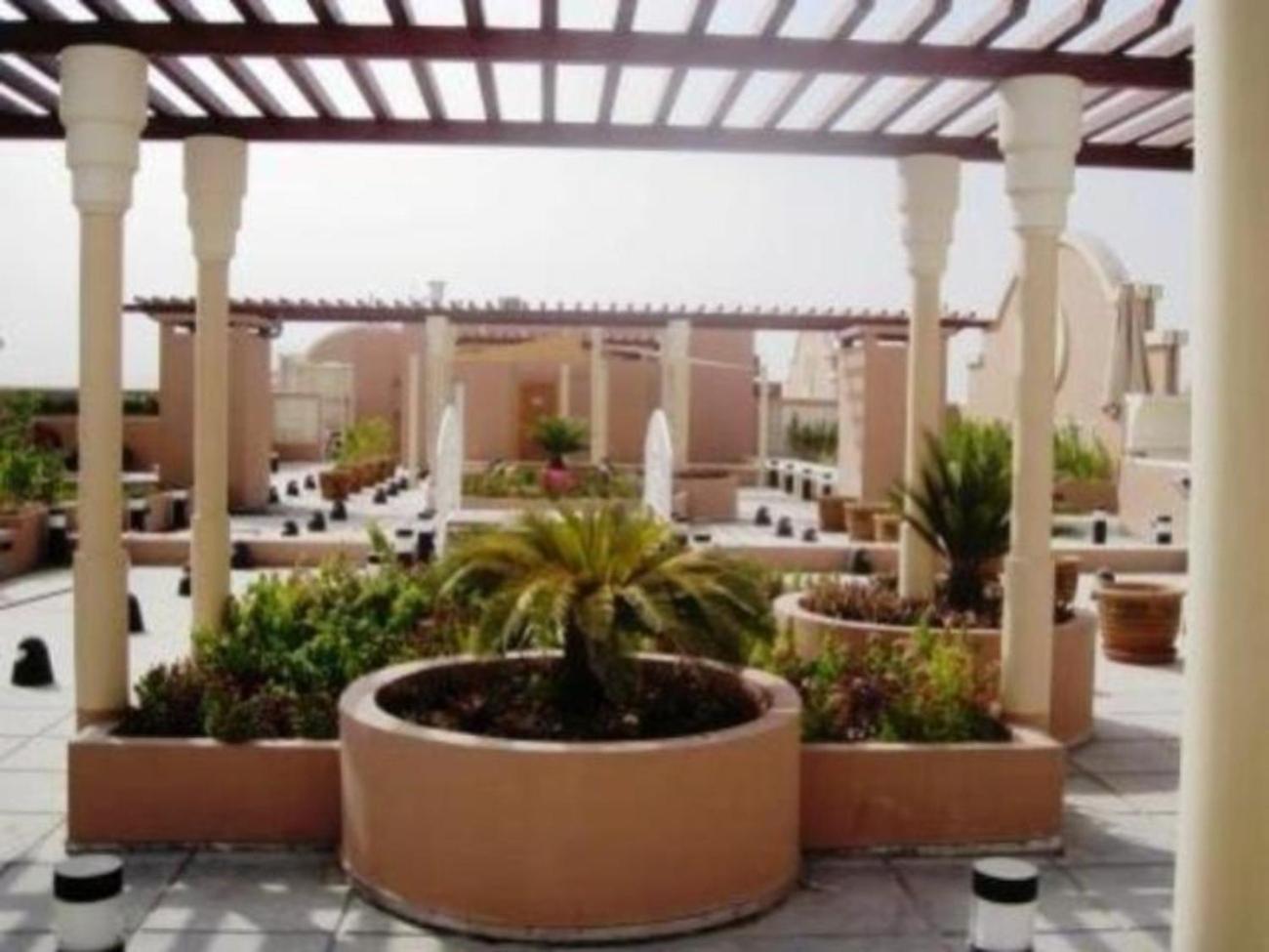 Huge Entire Apartment For Couples ,Families & Groups -Up To 5 Guests- With Free Pool, Steam & Sauna ,Jvc,Dubai Exterior foto